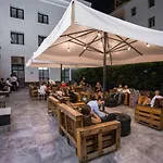 Neapolitantrips Premium Hostel